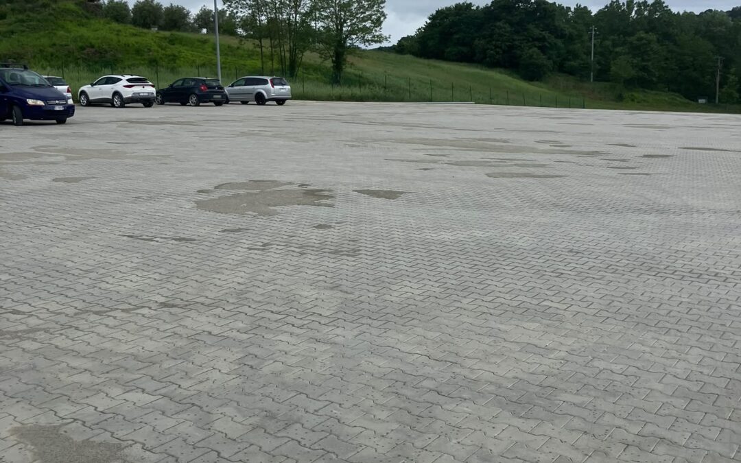 Rifacimento piazzale in autobloccanti